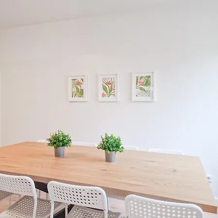 Tolstov - 4 Mit Terrasse - 25 Min Zur Messe Dus Lägenhet *